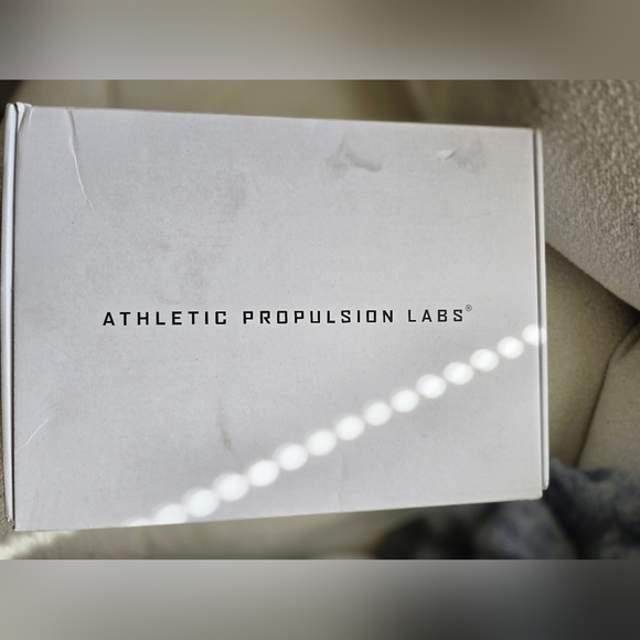 NIB! APL, Women's Streamline Athletic Shoe,Burgundy/Beachwood/Gum,Size 7.5, $320 - Picture 10 of 10